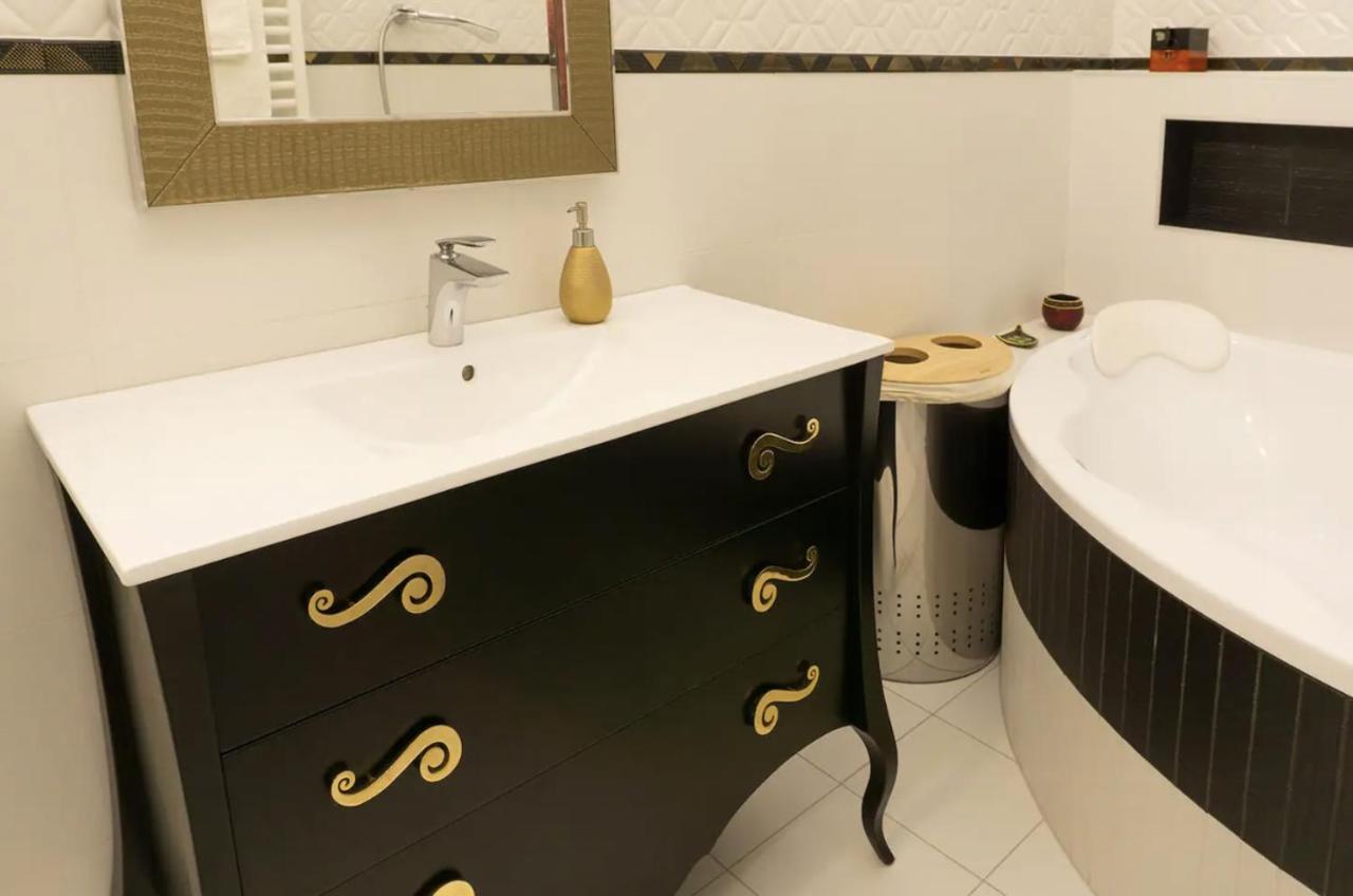 Premium Apartment By Hi5 - Lendvay Palace Budapeşte Dış mekan fotoğraf
